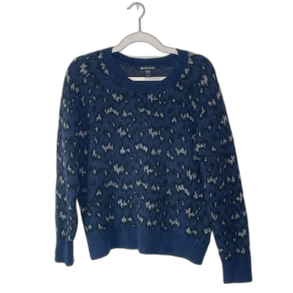 Athleta Wool Blend Animal Print Blue Gray Pullover Sweater sz. M #01 - Picture 1 of 6